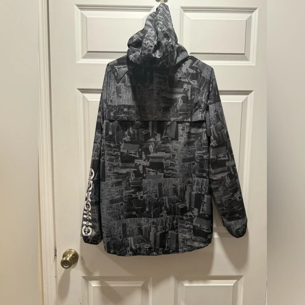 Nike 2018 Chicago Marathon Running Jacket​ - Picture 6 of 9